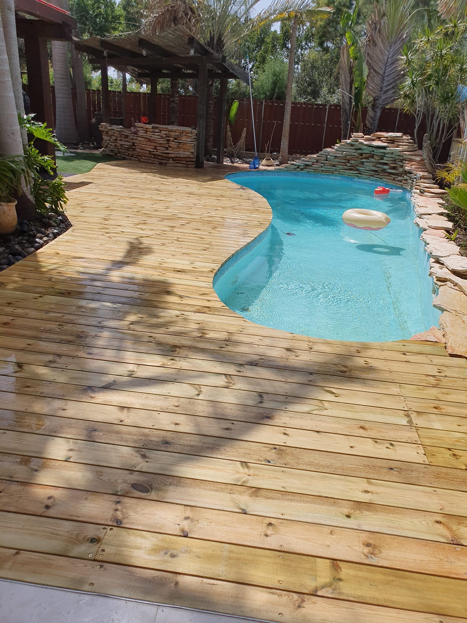 Image hover effect image